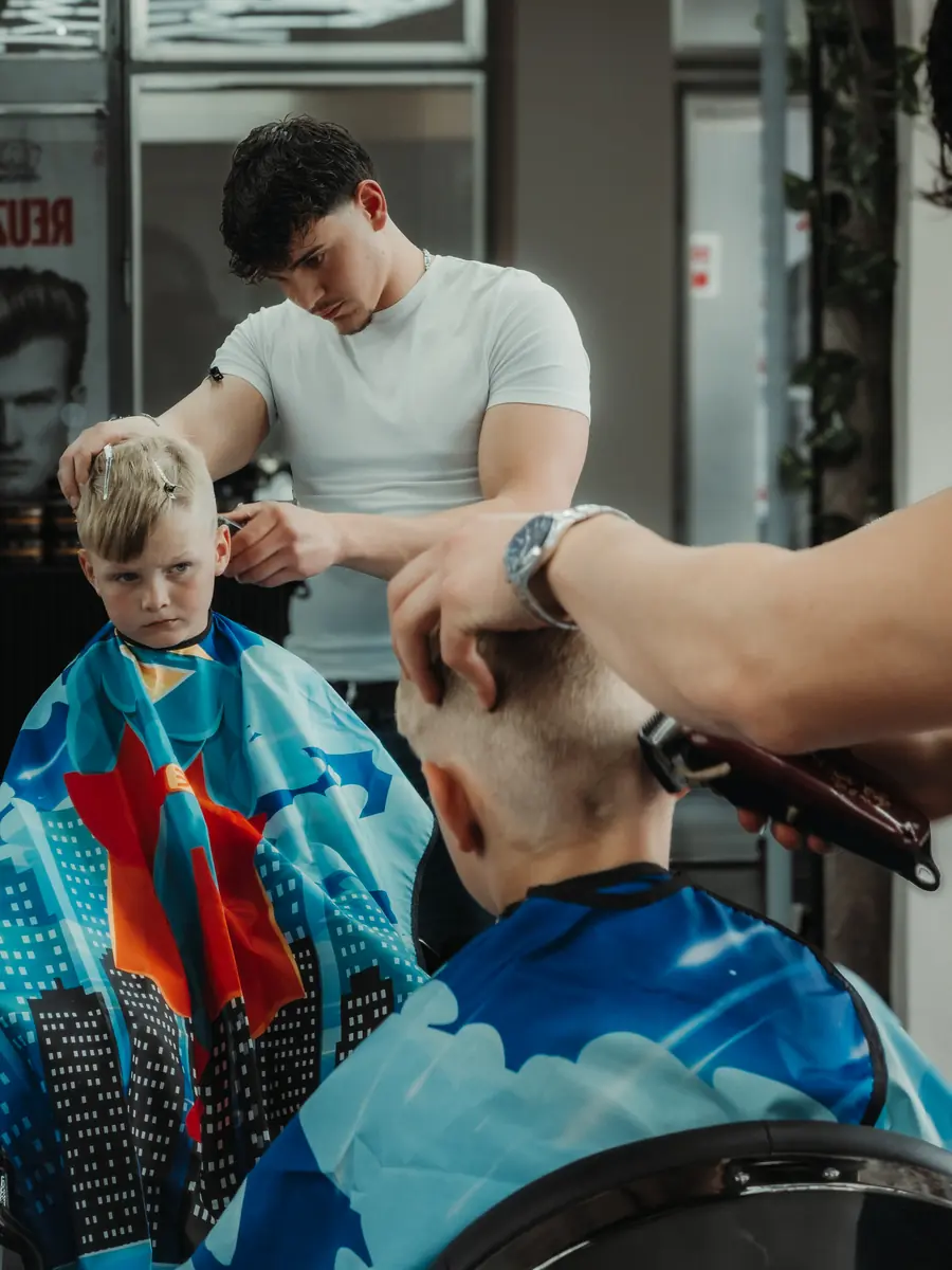 Kinderhaarschnitt im DIBO Barbershop